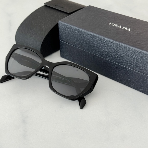 Prada glasses - Picture 5 of 5